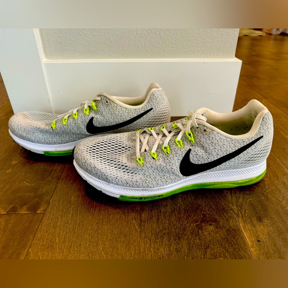 Men’s Nike all out zoom